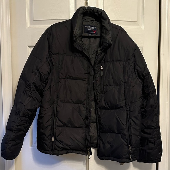 American Eagle Outfitters Men's Black Puffer Jacket - Picture 2 of 7